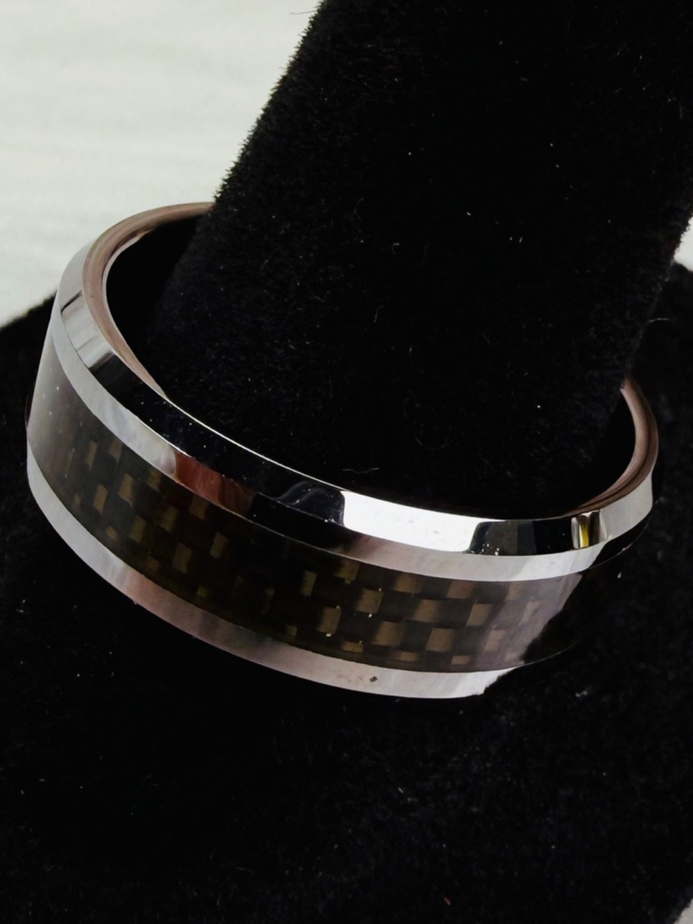 Men's silvertone Black Carbon Fiber Ring sz 9 1/2